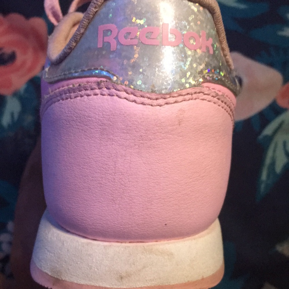 Reebok - Picture 4 of 6